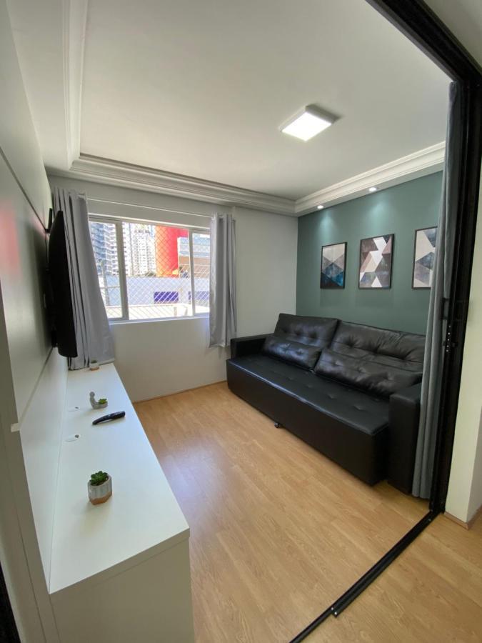 101- Lindo Apartamento Amplo E Decorado, 2 Quartos, Sala, Cozinha Completa, Mobiliario Moderno, Lavanderia , Excelente Localizacao No Bairro Bigorrilho Curitiba Exterior photo